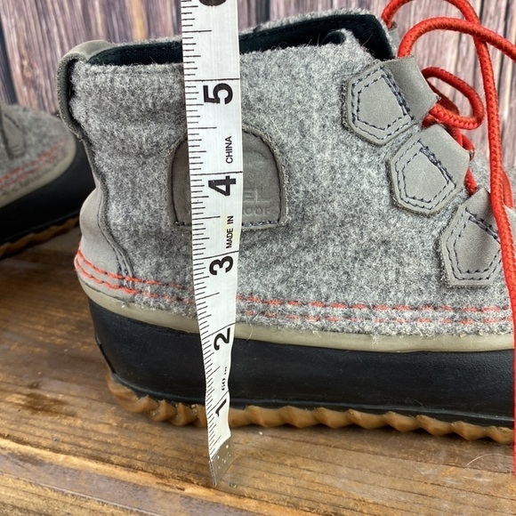 Sorel Gray Boots- Size 8.5 - Picture 12 of 12